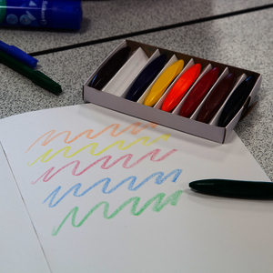 8 CRAYONS CIRE TRIANGULAIRES GRAFFIX COLORIS ASSORTIS