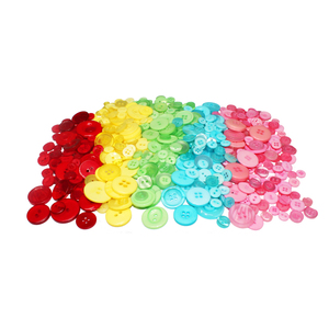 600 BOUTONS RÉSINE TAILLES ET COLORIS ASSORTIS